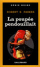 Couverture La poupée pendouillait (Robert B. Parker)
